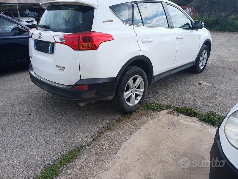 Usata Toyota RAV4 124 CV (91 kW) 2014 Bianco SUV