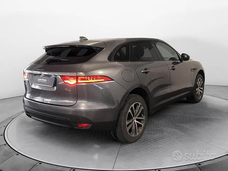 Usata Jaguar F-Pace Prestige 180 CV (132 kW) 2018 Grigio SUV