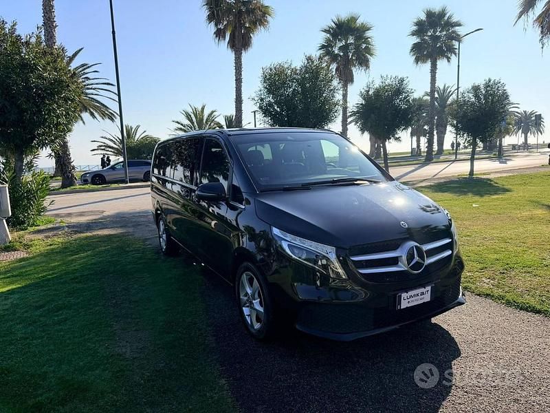 Usata Mercedes V250 Exclusive 190 CV (139 kW) 2020 Nero Monovolume