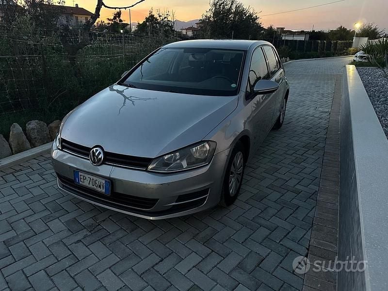 Usata VW Golf VII Comfortline 105 CV (77 kW) 2013 Grigio Berlina