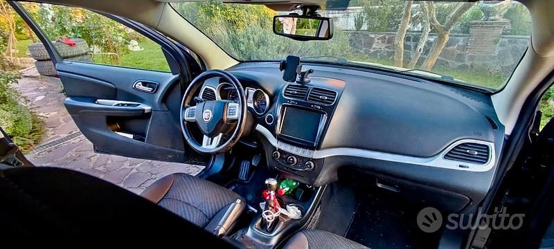 Usata Fiat Freemont Urban 140 CV (102 kW) 2013 Nero SUV