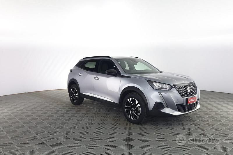 Usata Peugeot 2008 Allure 131 CV (96 kW) 2022 Grigio SUV
