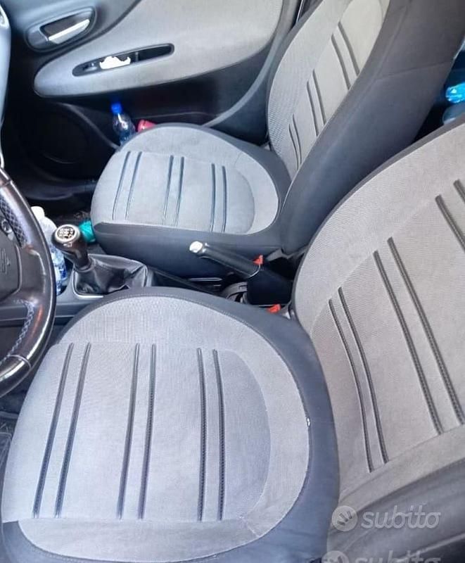 Usata Fiat Punto Evo Dynamic 95 CV (69 kW) 2011 Argento Utilitaria