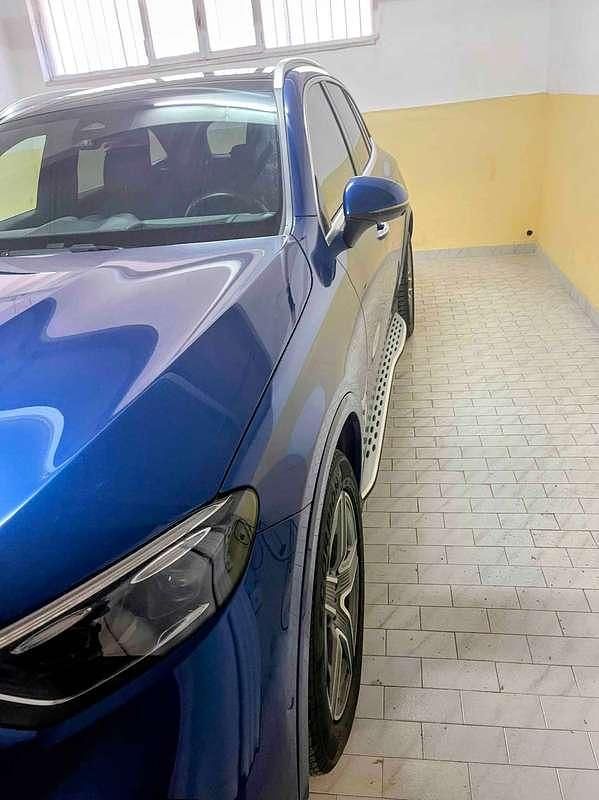 Usata Mercedes GLC300e Premium Plus 340 CV (250 kW) 2023 Blu/azzurro SUV