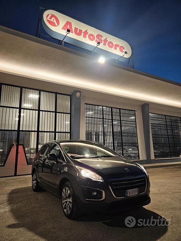 Usata Peugeot 3008 Allure 120 CV (88 kW) 2015 Grigio Monovolume