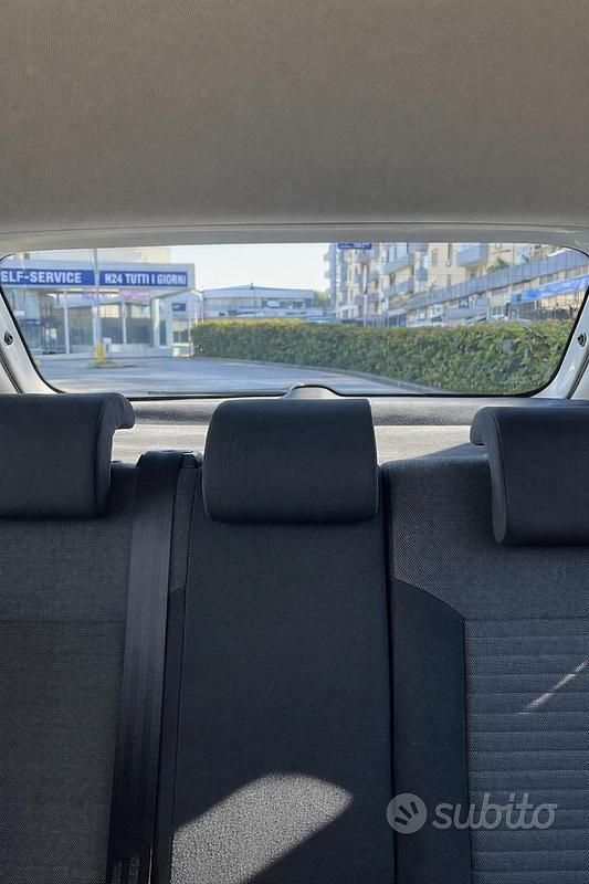 Usata VW Polo 2011 Grigio Utilitaria