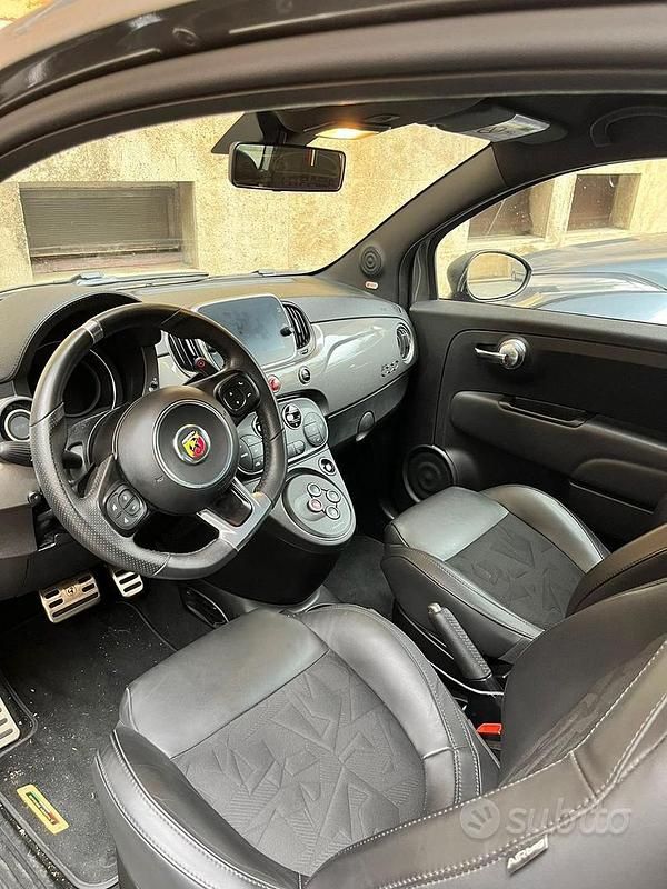 Usata Abarth 595 165 CV (121 kW) 2021 Grigio Utilitaria