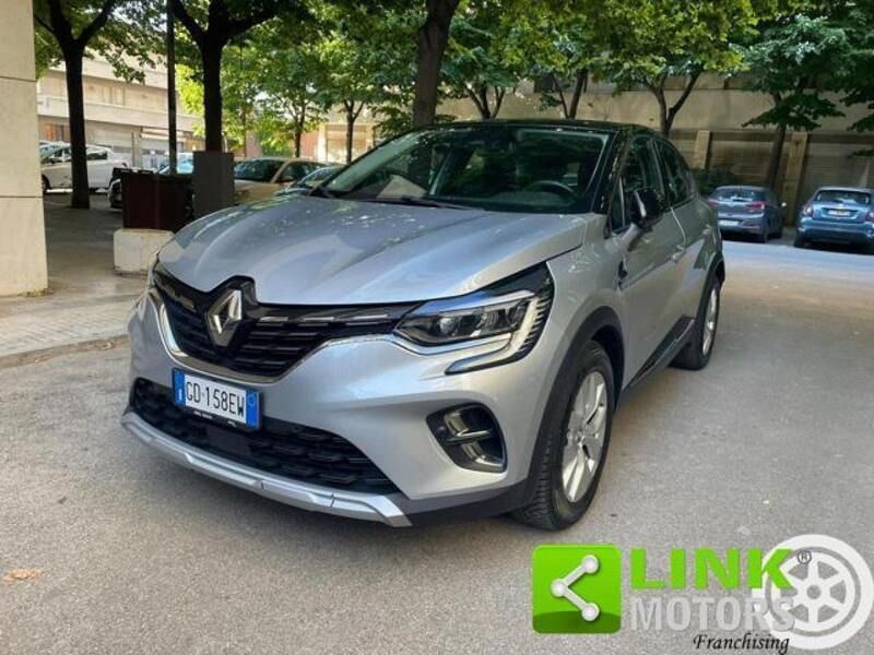 Usata Renault Captur Intens 116 CV (85 kW) 2020 Gray SUV