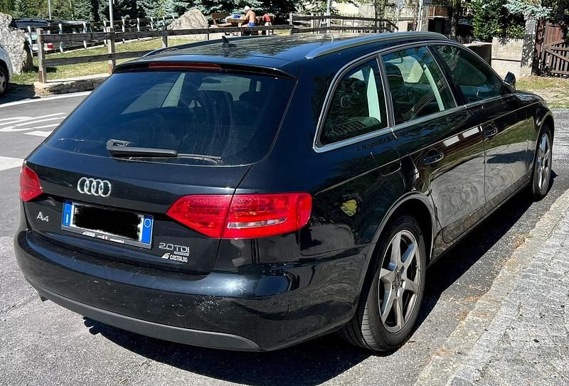 Usata Audi A4 Advanced 200 CV (147 kW) 2010 Nero Station wagon