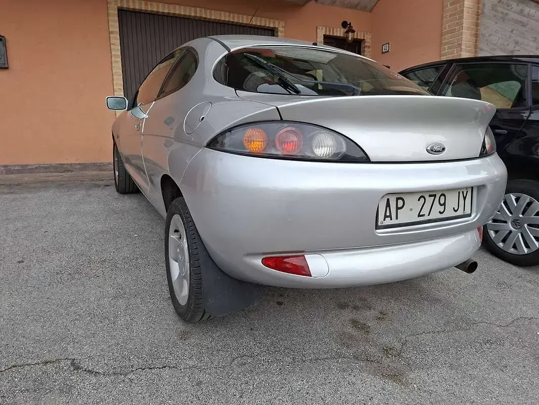 Usata Ford Puma 125 CV (91 kW) 1997 Argento Coupé
