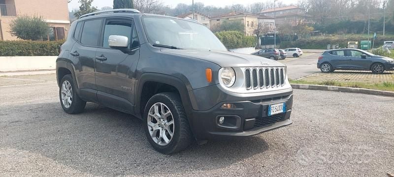 Occasion Jeep Renegade 140 PK (102 kW) 2016 Grijs SUV
