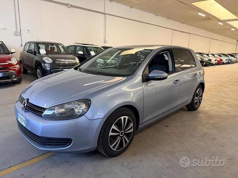 Usata VW Golf VI Trendline 104 CV (76 kW) 2009 Blu Utilitaria