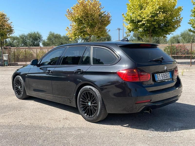 Usata BMW 318 Luxury Line 2014 Nero Station wagon
