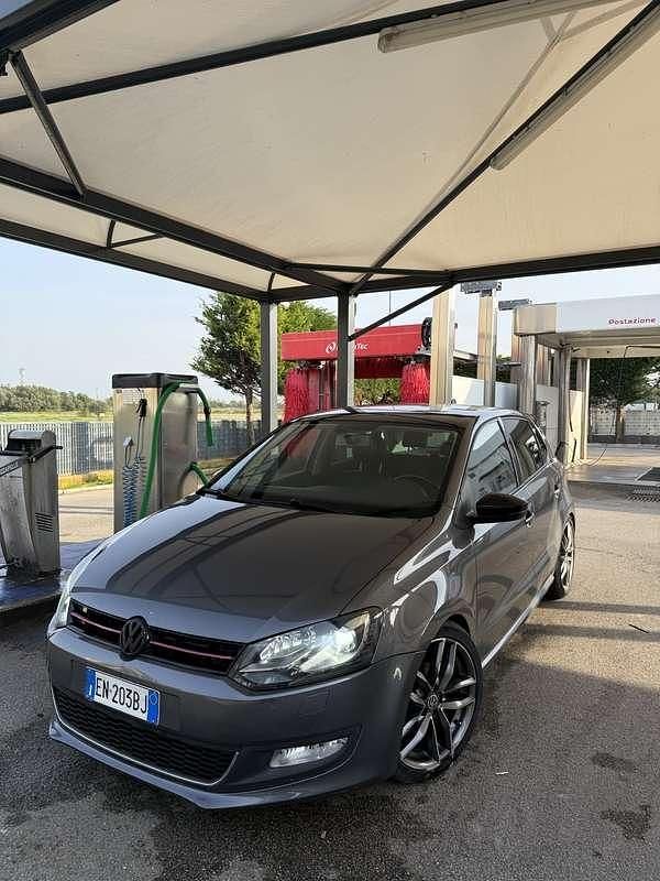 Usata VW Polo Highline 90 CV (66 kW) 2013 Grigio Utilitaria