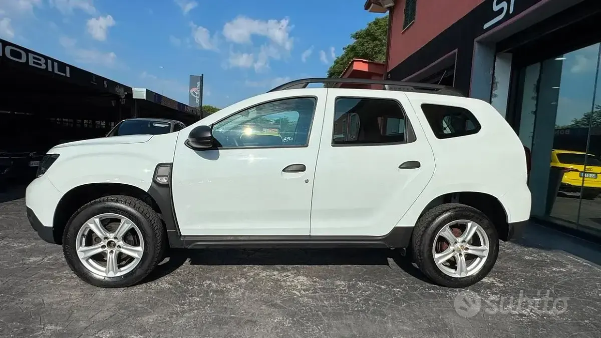 Usata Dacia Duster Essentiel 114 CV (83 kW) 2019 Bianco SUV