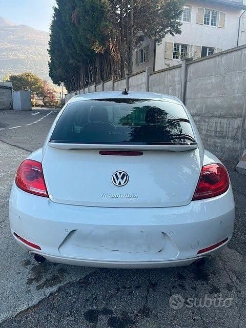 Usata VW Beetle 200 CV (147 kW) 2012 Bianco Utilitaria