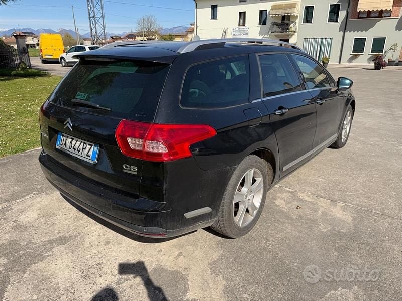 Usata Citroën C5 Exclusive 140 CV (102 kW) 2010 Nero Station wagon