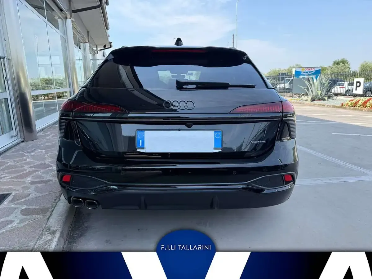 Nuova Audi A6 S-Line 204 CV (150 kW) 2026 Nero mito metallizzato Station wagon