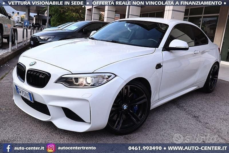 Begagnad BMW M2 Efficient Dynamics 370 HK (272 kW) 2017 Vit Sportkupé