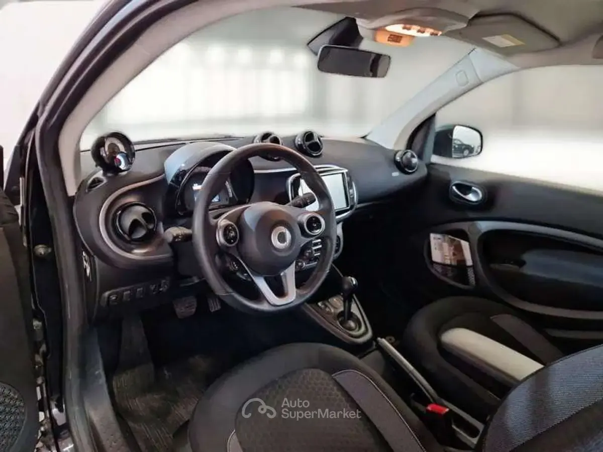 Usata Smart ForTwo Electric Drive Passion 41 kW (56 CV) 2020 Bianco