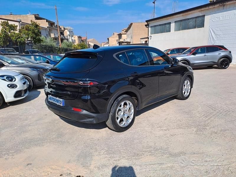Begagnad Alfa Romeo Tonale Sprint 131 HK (96 kW) 2023 Svart SUV