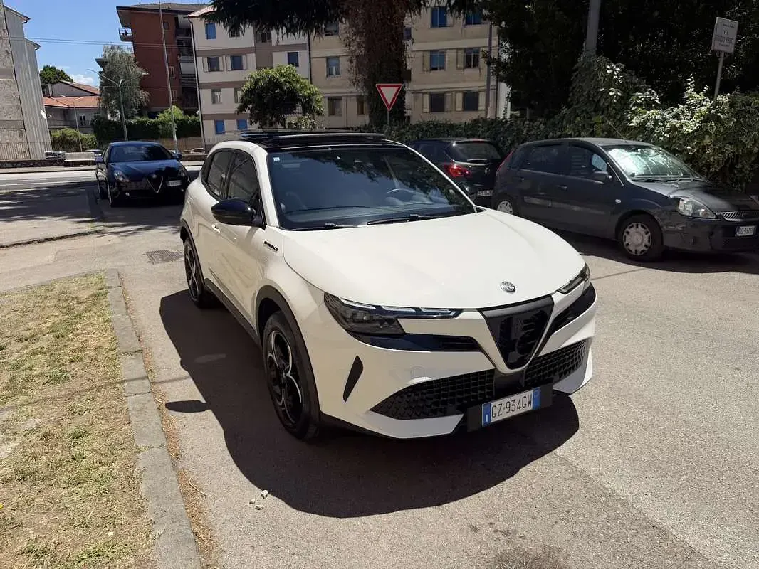 Usata Alfa Romeo GT Junior Edizione Speciale 145 CV (106 kW) 2025 SUV
