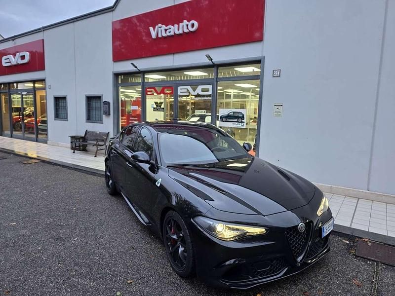 Usata Alfa Romeo Giulia Quadrifoglio 510 CV (375 kW) 2021 Nero Berlina