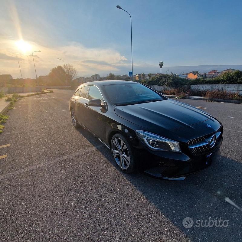 Usata Mercedes CLA200 Shooting Brake 135 CV (99 kW) 2016 Nero Station wagon