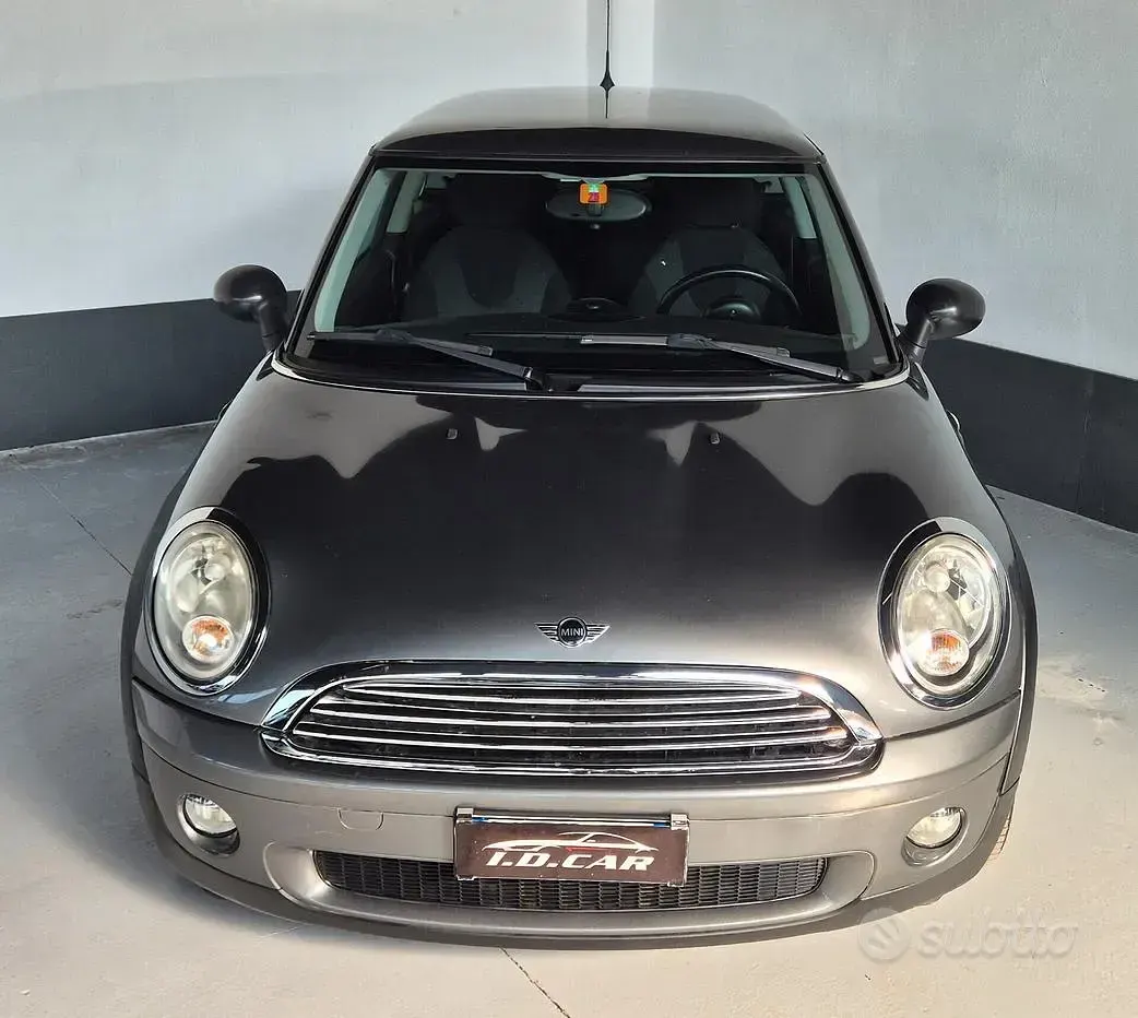 Usata Mini ONE 75 CV (55 kW) 2009 Grigio Utilitaria