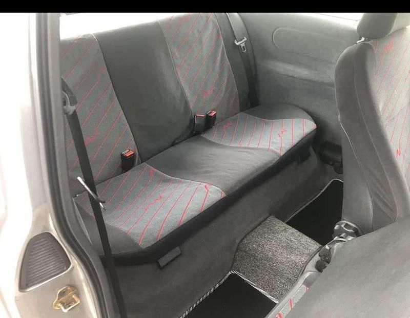 Usata Opel Corsa 109 CV (80 kW) 1994 Berlina