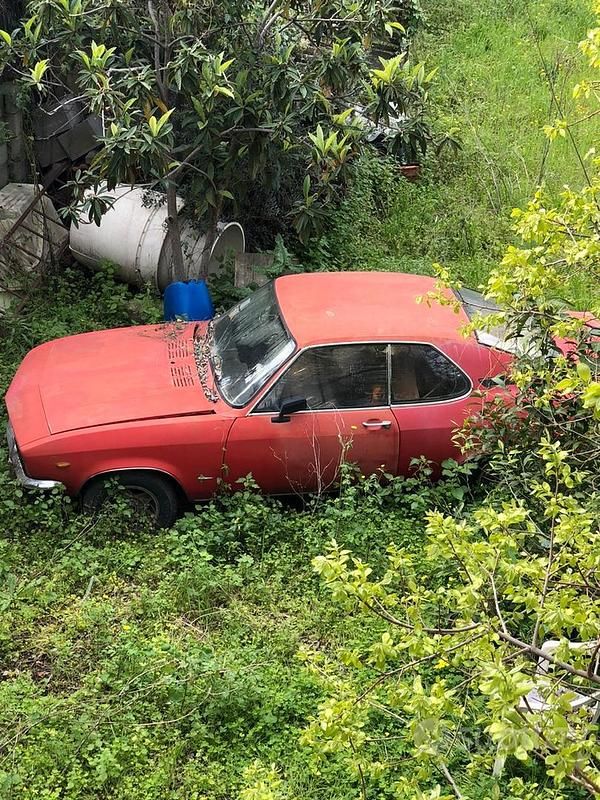 Occasion Opel Manta 1960 Rouge Coupé