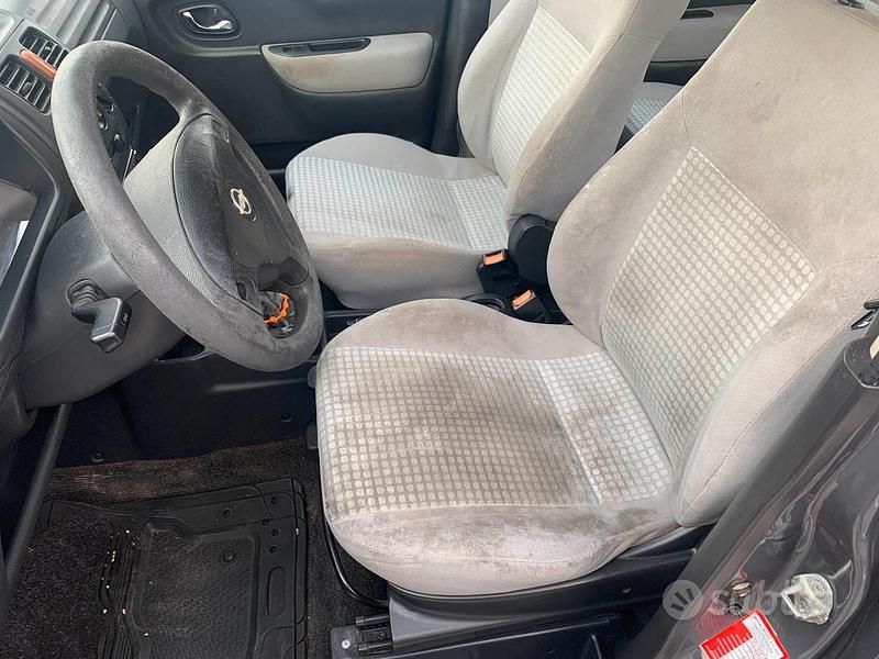 Usata Opel Agila 69 CV (50 kW) 2007 Grigio Utilitaria