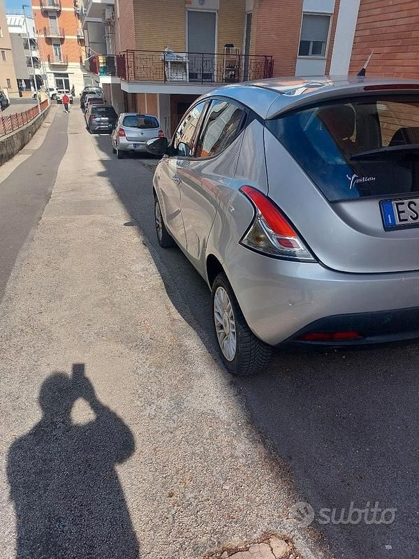 Usata Lancia Ypsilon 2013 Grigio Utilitaria