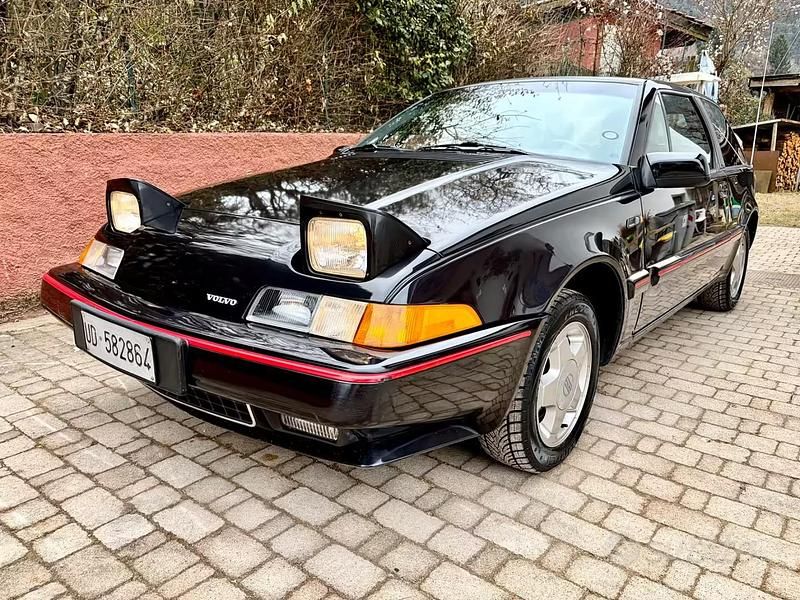 Usata Volvo 480 120 CV (88 kW) 1988 Nero Coupé