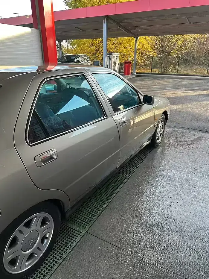 Usata Lancia Kappa 155 CV (114 kW) 2000 Grigio Berlina