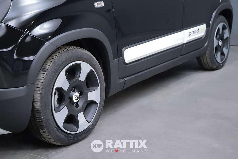 Usata Fiat Panda Cross Cross 70 CV (51 kW) 2025 Nero cinema Utilitaria