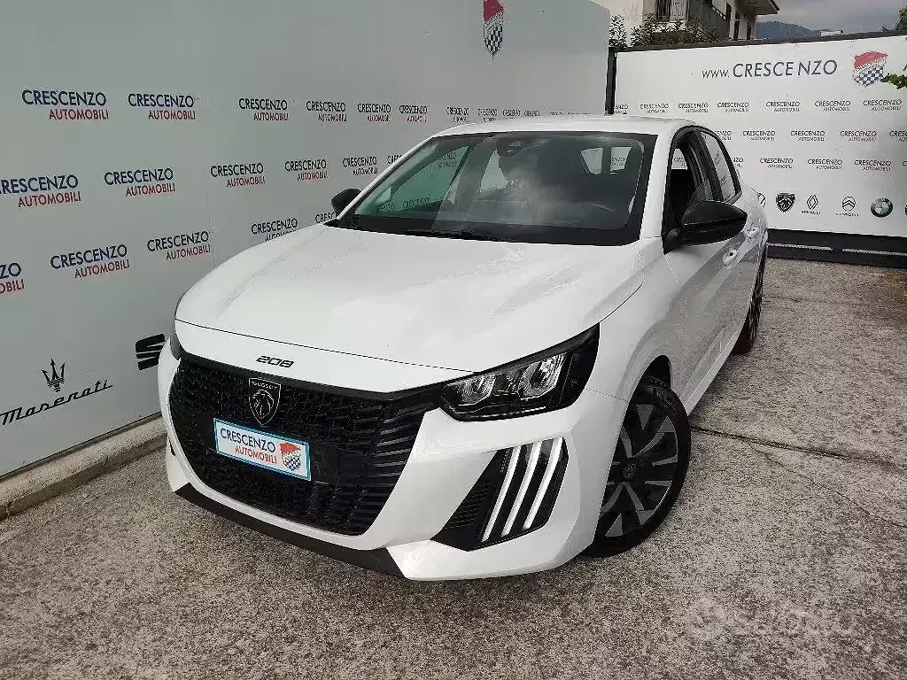 Usata Peugeot 208 Style 101 CV (74 kW) 2024 Bianco Utilitaria