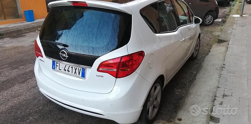 Usata Opel Meriva 110 CV (80 kW) 2012 Monovolume