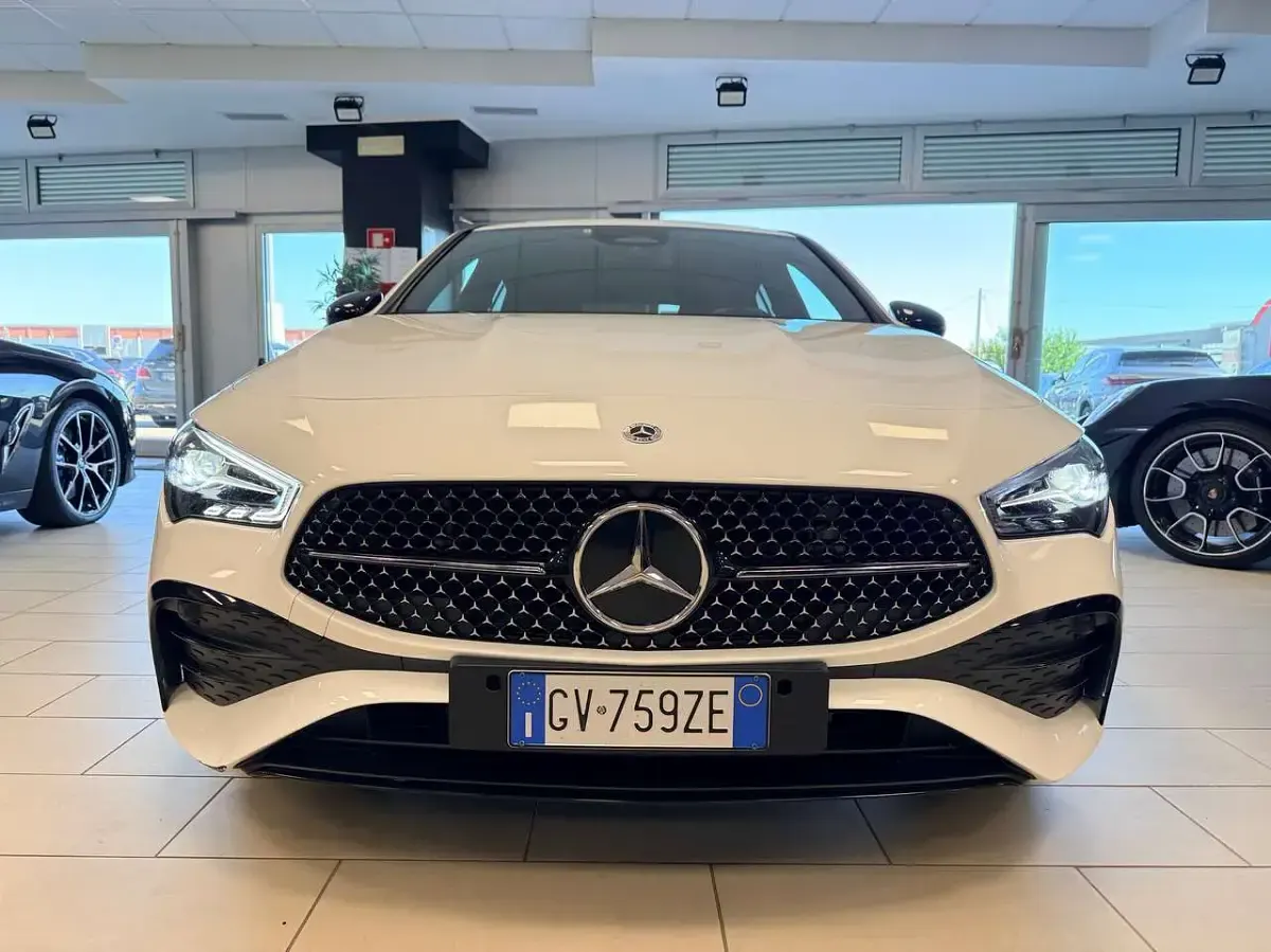 Usata Mercedes CLA180 Shooting Brake AMG Line Premium 116 CV (85 kW) 2024 Bianco Station wagon