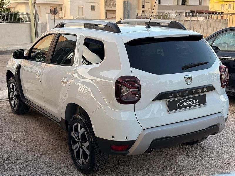 Usata Dacia Duster Prestige 101 CV (74 kW) 2022 Bianco SUV