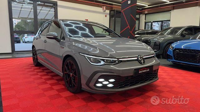 Usata VW Golf VIII GTI 245 CV (180 kW) 2023 Grigio Berlina