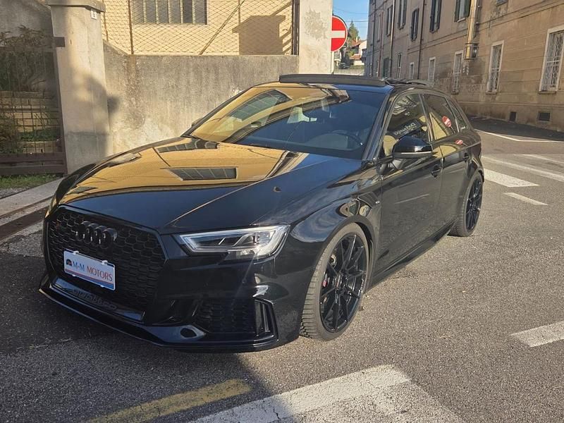 Viola Usata 2017 Audi RS3 Tre volumi | 33.500 € (Buon prezzo) - Immagine 1/4