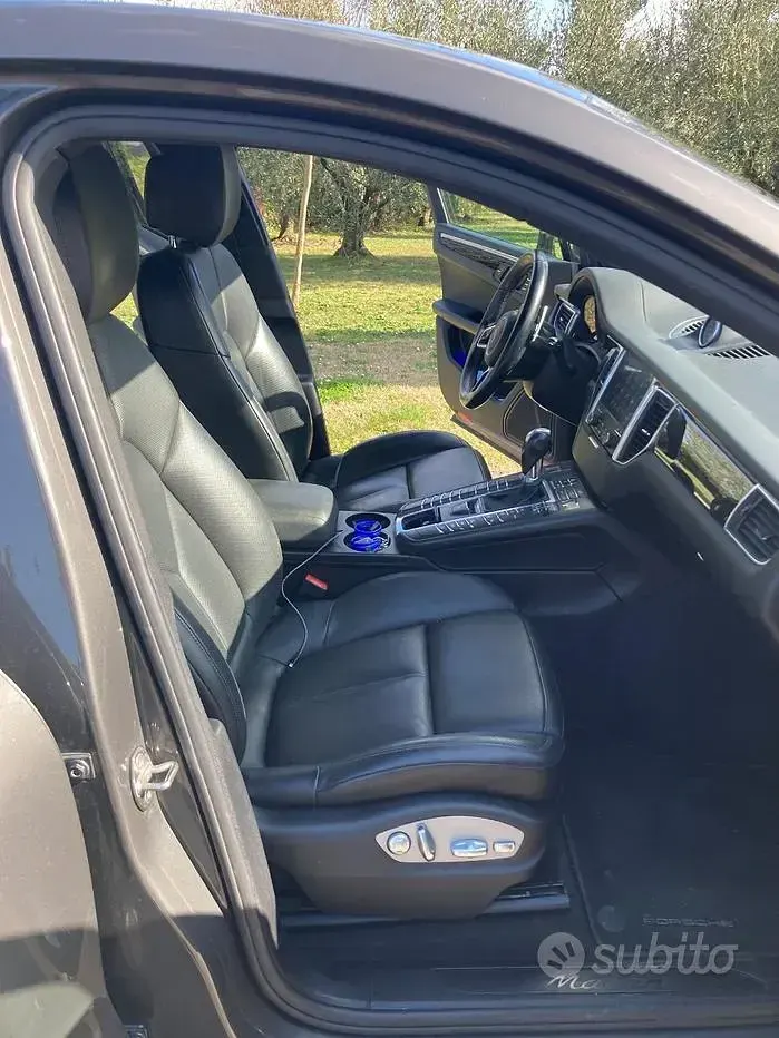Usata Porsche Macan 245 CV (180 kW) 2018 Grigio SUV