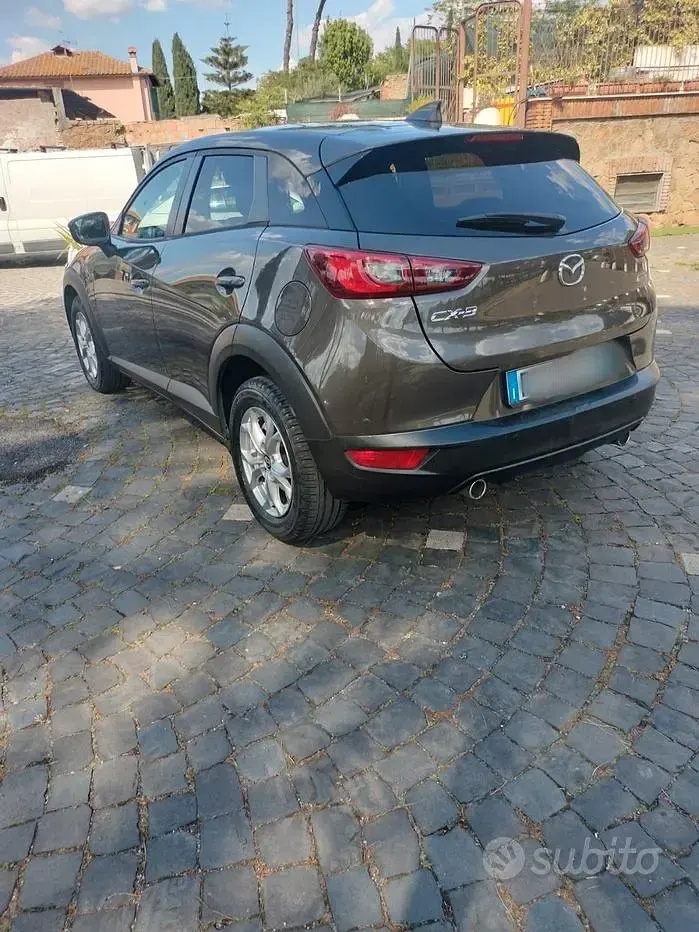 Usata Mazda 3 Active 105 CV (77 kW) 2016 Grigio Berlina