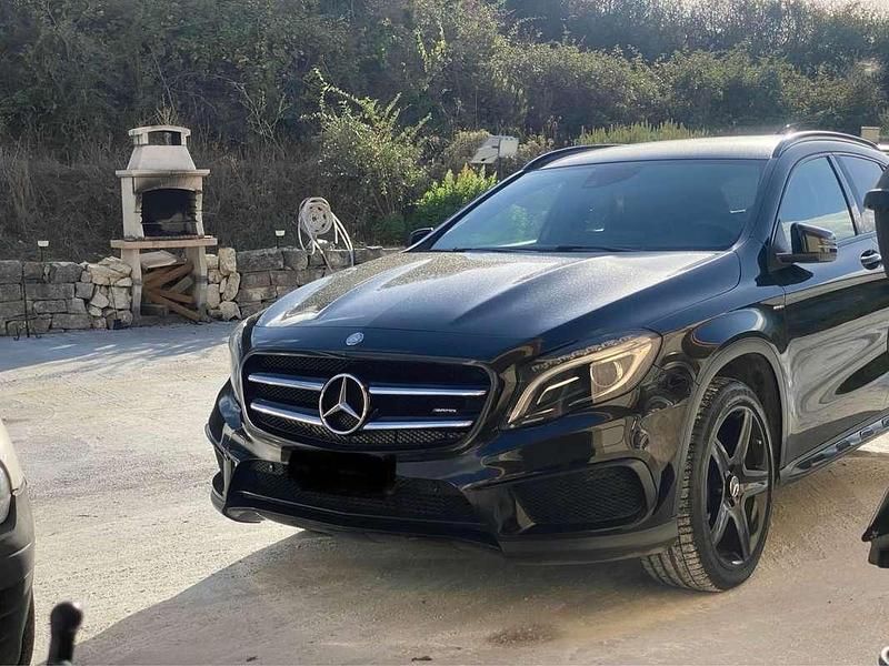 Usata Mercedes GLA200 Premium 136 CV (100 kW) 2014 SUV