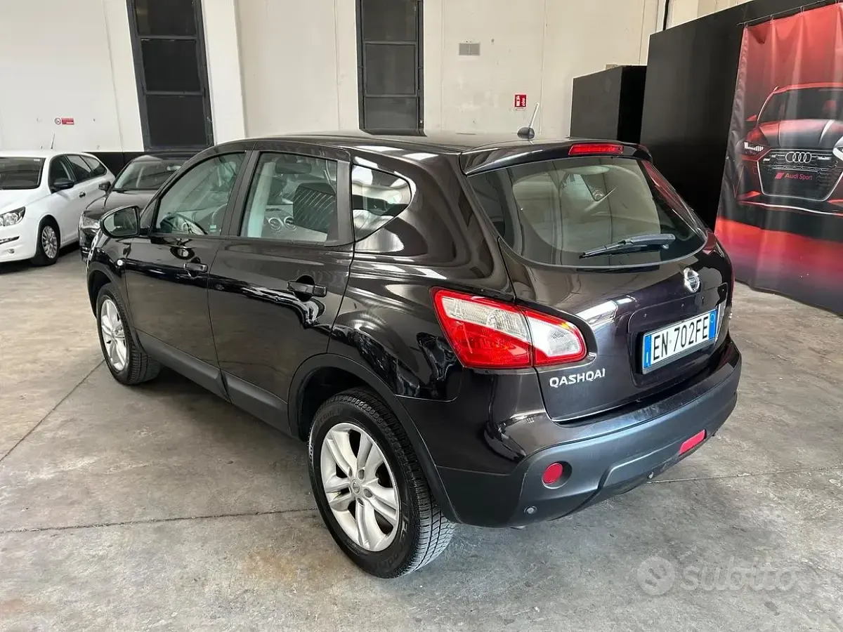 Usata Nissan Qashqai Tekna 131 CV (96 kW) 2012 Nero SUV