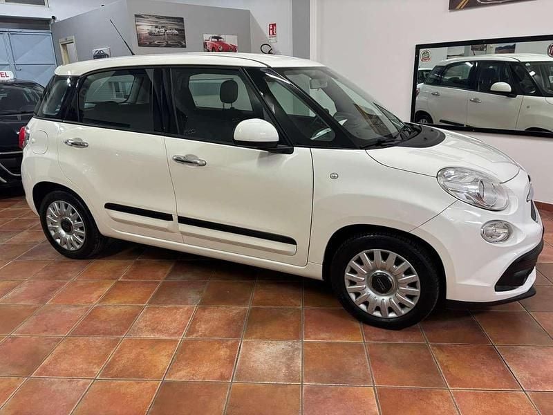 Usado Fiat 500L Pop Star 95 CV (69 kW) 2017 Blanco Monovolumen
