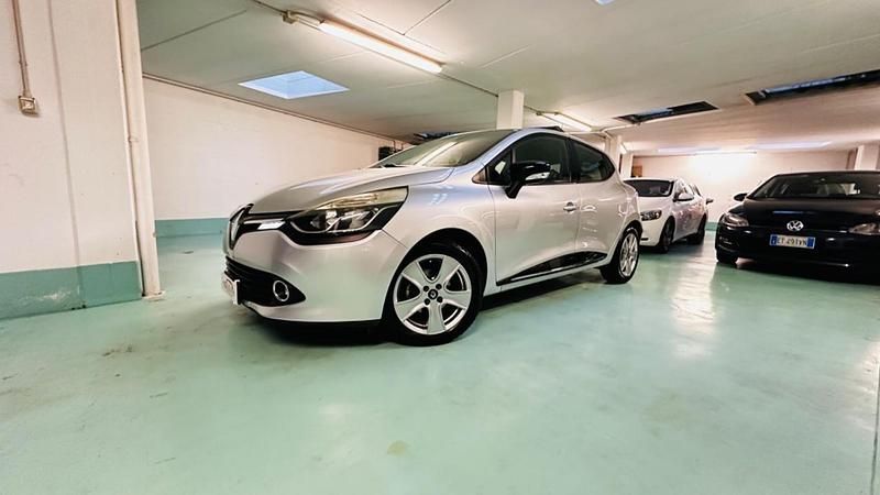 Usata Renault Clio IV 90 CV (66 kW) 2014 Argento Berlina