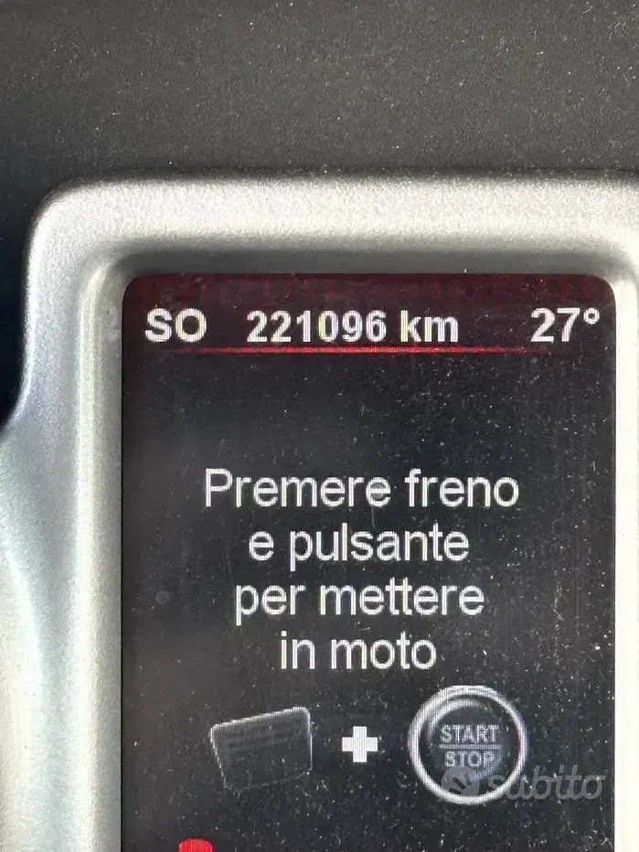 Usata Fiat Freemont 170 CV (125 kW) 2012 Grigio SUV