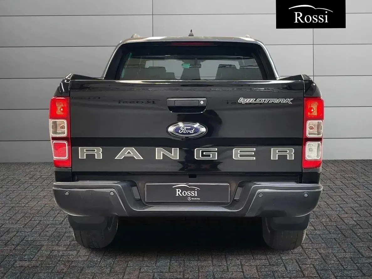 Usata Ford Ranger Wildtrack 214 CV (157 kW) 2021 Nero metallizzato Pick-up